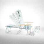 Beach Chair Chair with 5 Recline Positions Causing Foot Discomfort