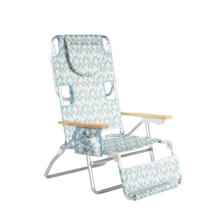 Beach Chair Chair with 5 Recline Positions Causing Foot Discomfort